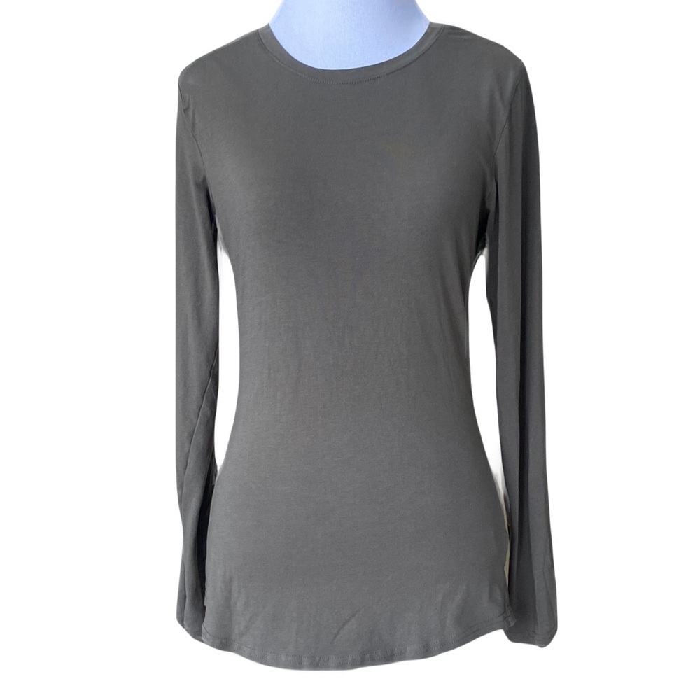 AVETO Basic Long Sleeve Green Top